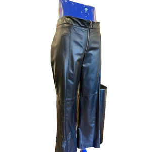 Danier Women’s motorcycle/riding leather pants. Fully lined and wide legged.